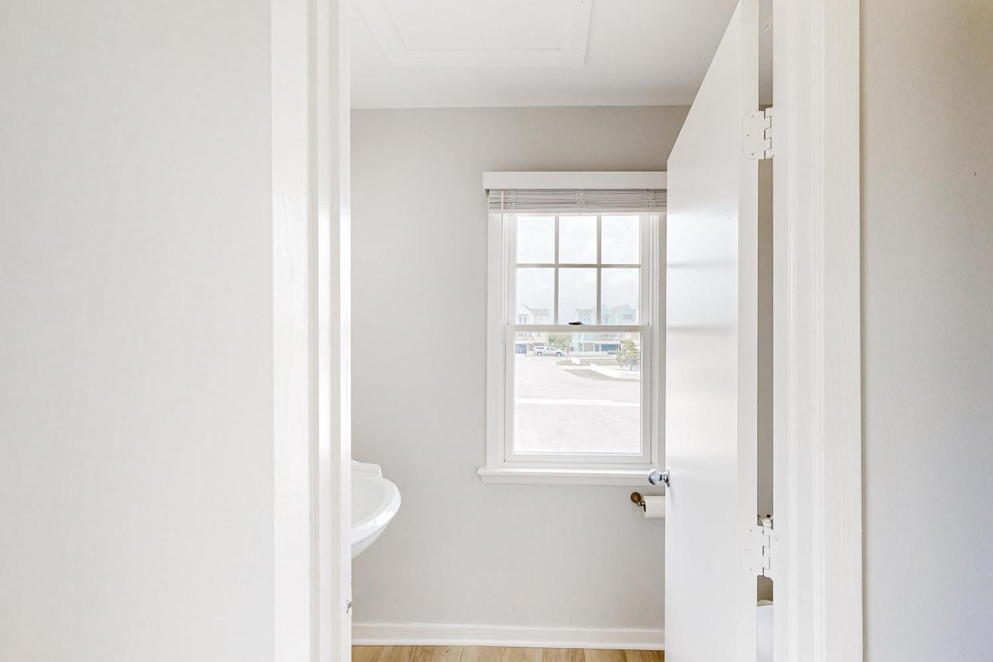 Clownfish & Cobia Buxton Room photo