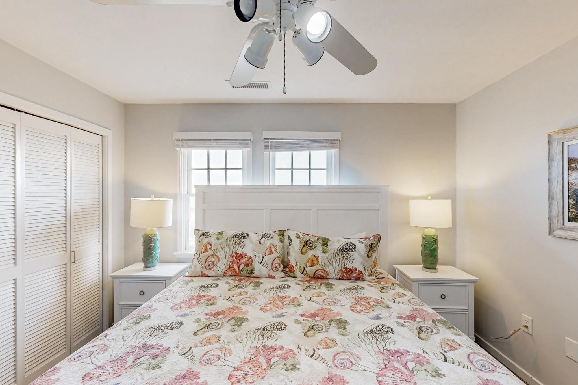 Clownfish & Cobia Buxton Room photo