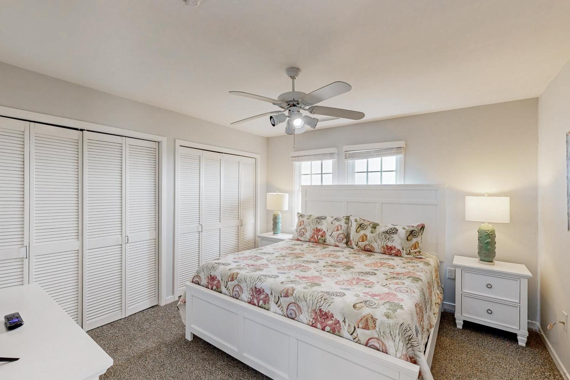 Clownfish & Cobia Buxton Room photo