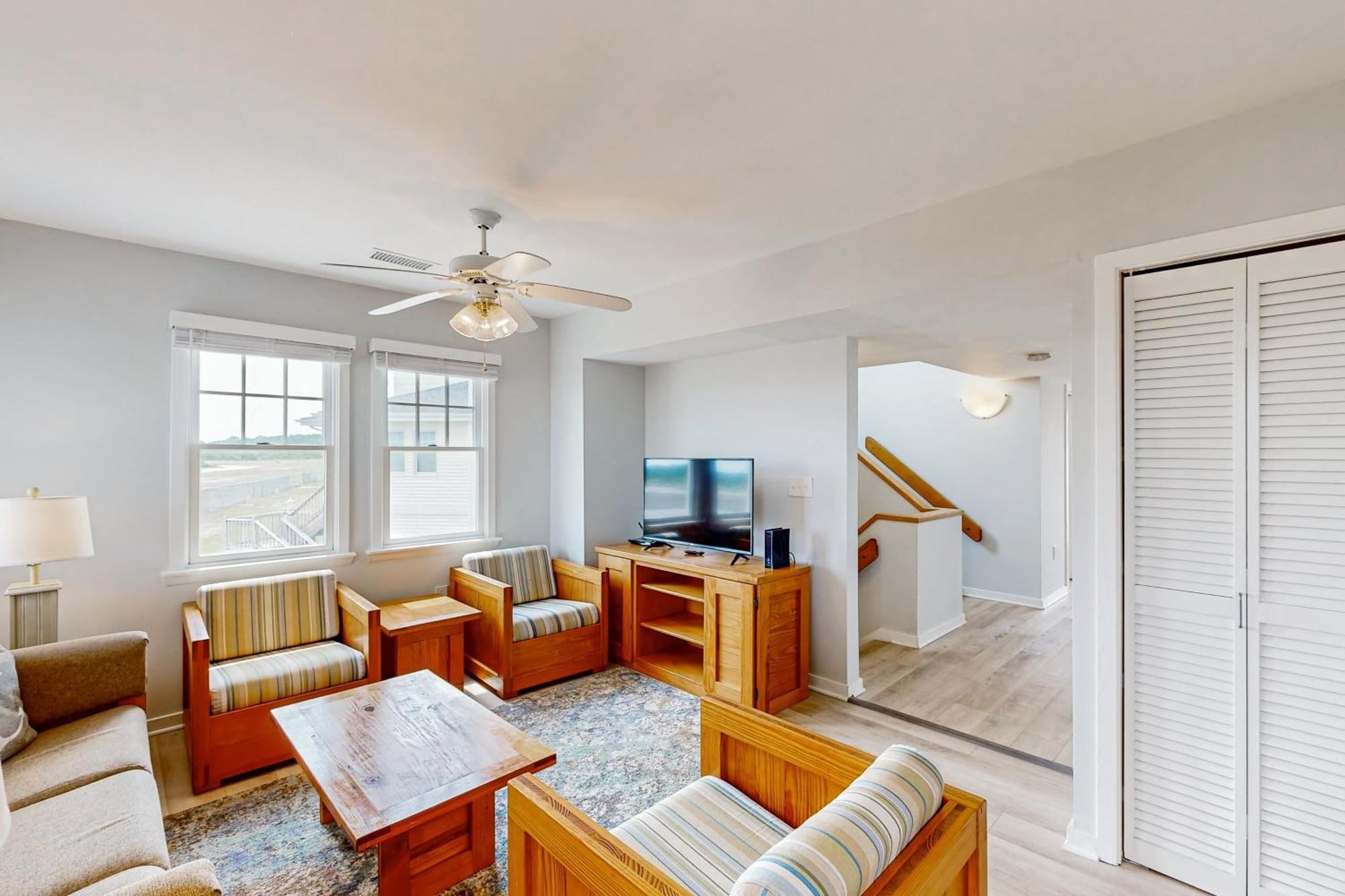 Clownfish & Cobia Buxton Room photo